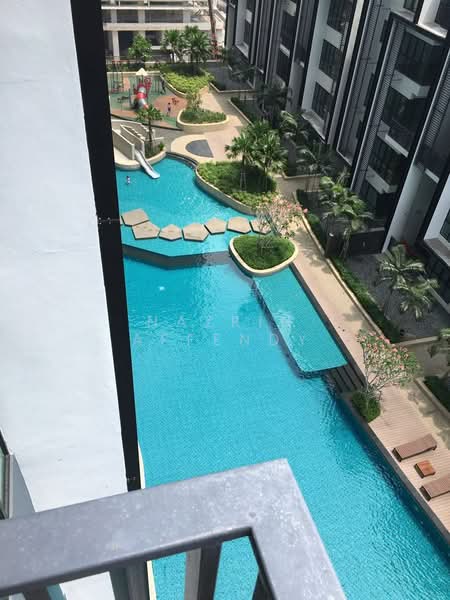 Servis Apartment untuk Dijual di i-Residence @ i-City - Nazrin Affendy - Pool - PropertyGuru.com.my