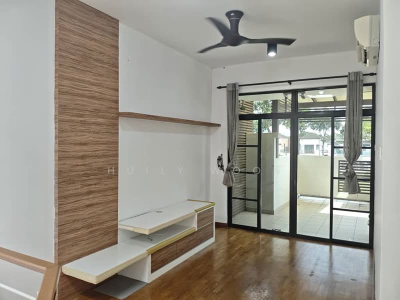 Cluster House for Rent in Taman Adda Heights (Tebrau) - Huily Woon - Living Room - PropertyGuru.com.my