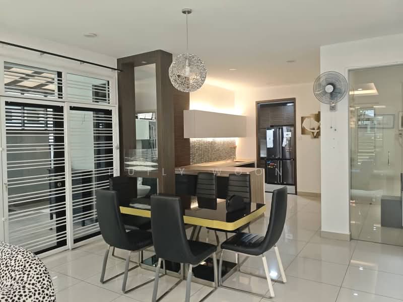 Cluster House for Rent in Taman Adda Heights (Tebrau) - Huily Woon - Dining Room - PropertyGuru.com.my