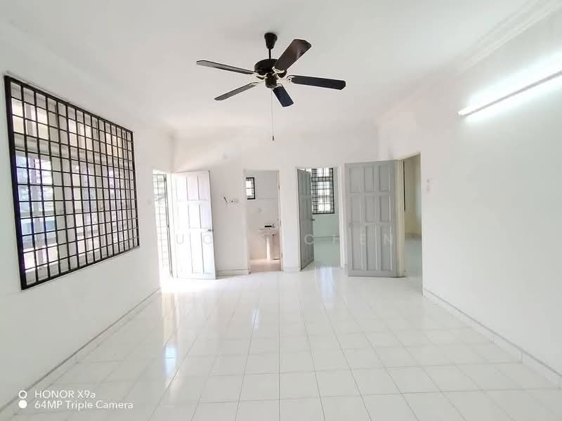 Semi-Detached House for Sale in Fair Park (Ipoh) - Lucas Chen - Living Room - PropertyGuru.com.my