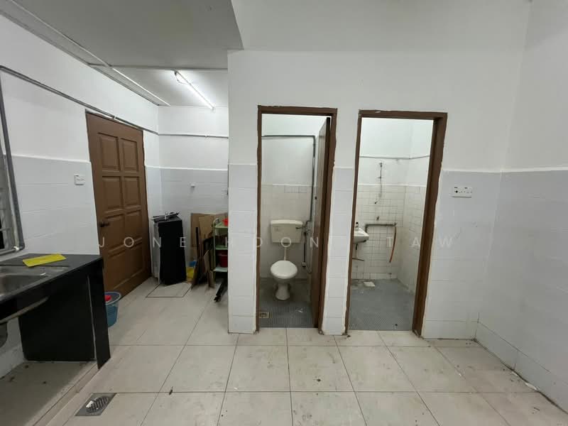 Rumah Teres 2 Tingkat untuk Dijual di KL City Centre (Kuala Lumpur) - JONE HOONG TAW - Bathroom - PropertyGuru.com.my