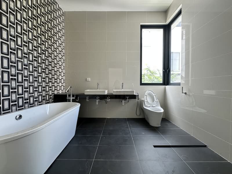 Bungalow for Sale in Shah Alam (Selangor) - Jess Tee - Bathroom - PropertyGuru.com.my