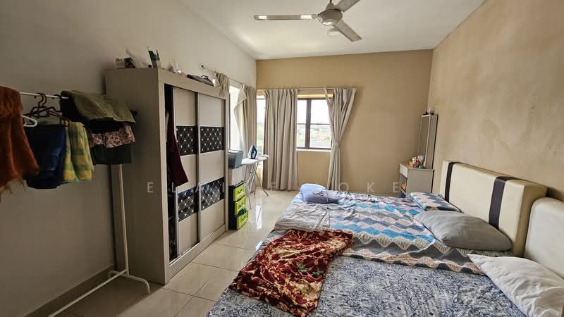 Condominium for Sale at Pelangi Utama - Elaine Loke - Bedroom - PropertyGuru.com.my