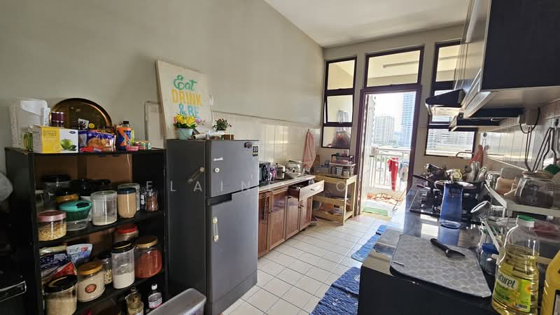 Condominium for Sale at Pelangi Utama - Elaine Loke - Kitchen - PropertyGuru.com.my