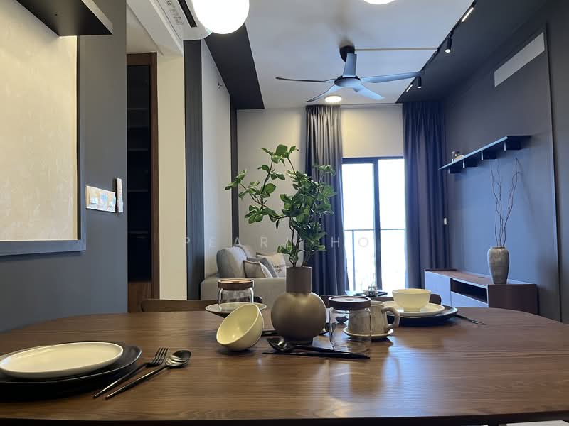 Servis Apartment untuk Disewa di M Luna - Pearl Ho - Dining Room - PropertyGuru.com.my