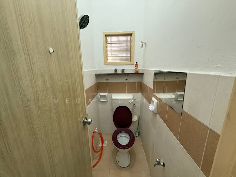 1-storey Terraced House for Sale in Bandar Saujana Putra (Tanjong Duabelas) - Megat Danial - PropertyGuru.com.my