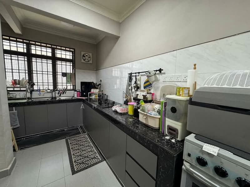2-storey Terraced House for Sale in Taman Pulai Perdana (Kulai) - Ah Liang - Kitchen - PropertyGuru.com.my