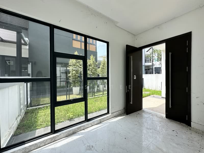 Bungalow for Sale in Shah Alam (Selangor) - Jess Tee - Entrance - PropertyGuru.com.my