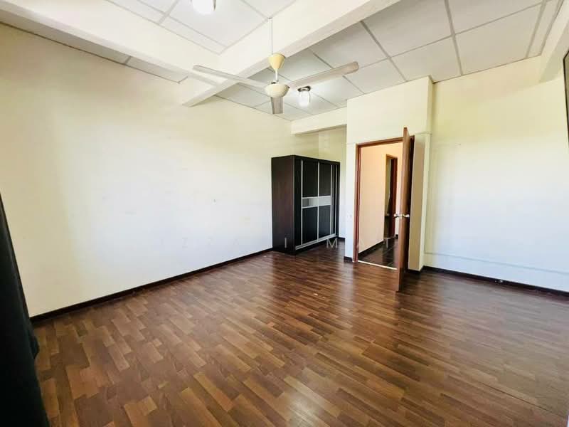2-storey Terraced House for Sale in Taman Salak Perdana (Dengkil) - Izzati Mat - Bedroom - PropertyGuru.com.my