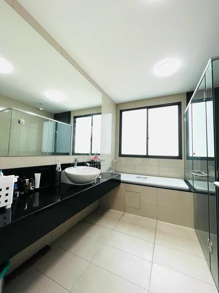 3-storey Terraced House for Rent in Cyberjaya (Selangor) - Elyn Soo - Bathroom - PropertyGuru.com.my