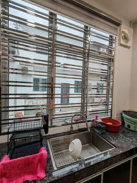 2-storey Terraced House for Sale in Mutiara Rini (Skudai) - Emily Hau - Kitchen - PropertyGuru.com.my