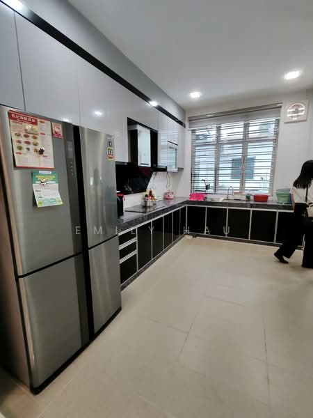 2-storey Terraced House for Sale in Mutiara Rini (Skudai) - Emily Hau - Kitchen - PropertyGuru.com.my