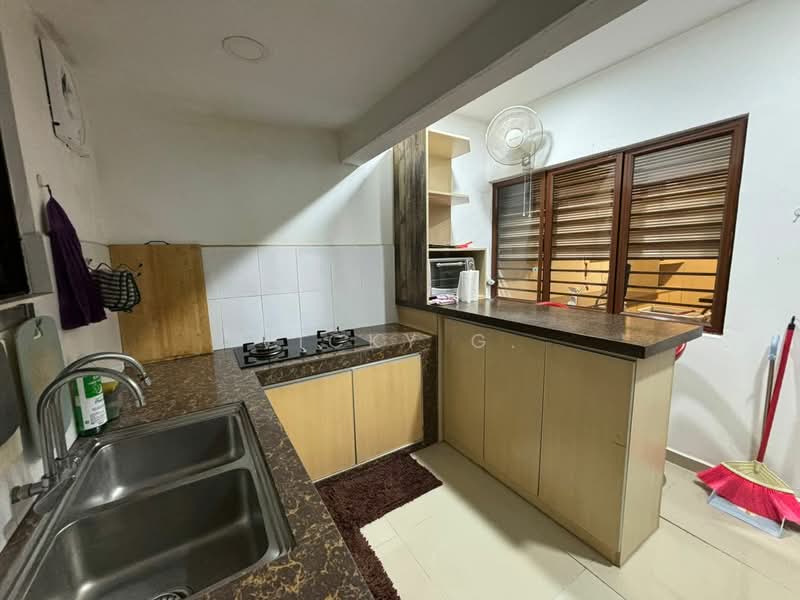 Terraced House for Rent in Rawang (Selangor) - Vicky G. - Kitchen - PropertyGuru.com.my