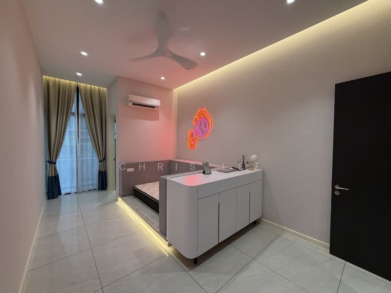 Kondominium untuk Dijual di 18 Madge - Chris Lee - PropertyGuru.com.my