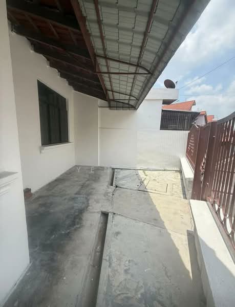1.5-storey Terraced House for Sale in Taman Pelangi Indah (Ulu Tiram) - Yen Ma - Exterior - PropertyGuru.com.my