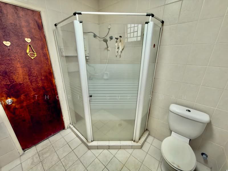 2-storey Terraced House for Sale in Seksyen 5 (Kota Damansara) - Thoriq Suparman - Bathroom - PropertyGuru.com.my