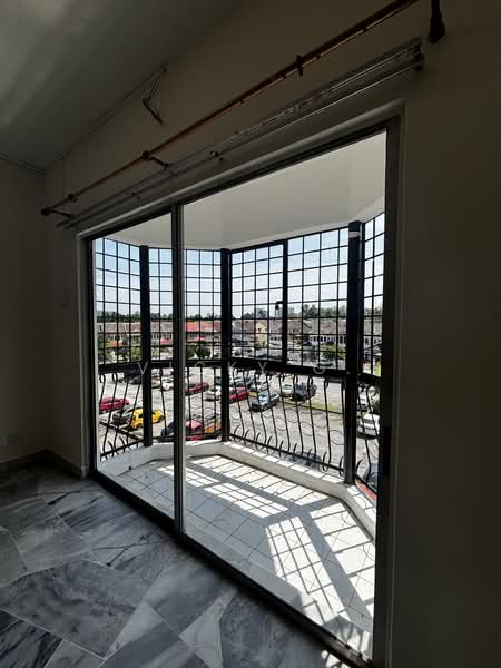 Pangsapuri untuk Disewa di Sri Kenanga - Vicky G. - Balcony - PropertyGuru.com.my