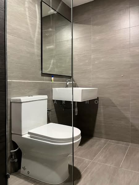 Service Residence for Rent at Maya Bay Residences @ Gamuda Cove - Pearl Ho - Bathroom - PropertyGuru.com.my