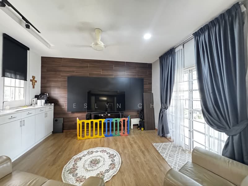 Rumah Banglo untuk Dijual di Usj 2 (Subang Jaya) - Jeslyn Chua - Living Room - PropertyGuru.com.my