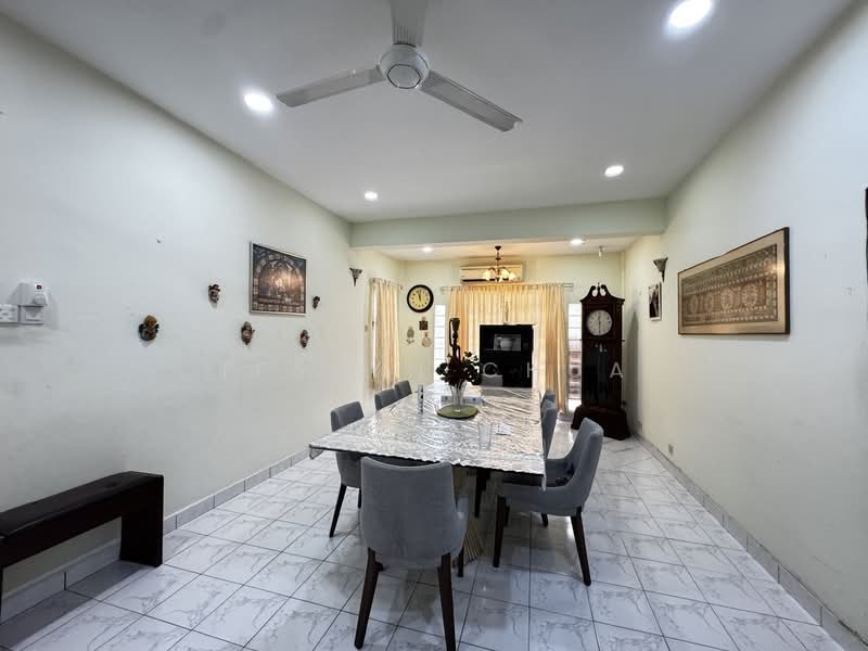 Rumah Banglo untuk Dijual di Usj 2 (Subang Jaya) - Jeslyn Chua - Dining Room - PropertyGuru.com.my
