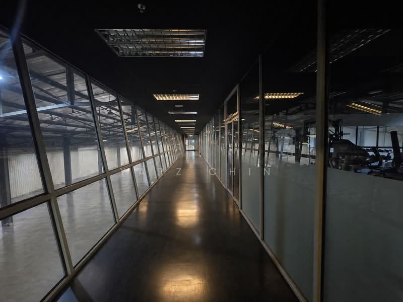 Warehouse for Rent in Shah Alam (Selangor) - Yapz Chin - Corridor - PropertyGuru.com.my