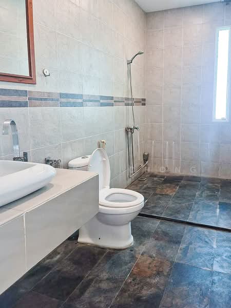 Semi-Detached House for Rent in Tanjung Bungah (Penang) - Andrew Chong - Bathroom - PropertyGuru.com.my