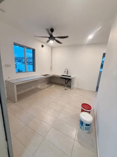 Rumah Teres 2 Tingkat untuk Dijual di Bandar Baru Sri Klebang (Chemor) - Jeff Tan - Kitchen - PropertyGuru.com.my