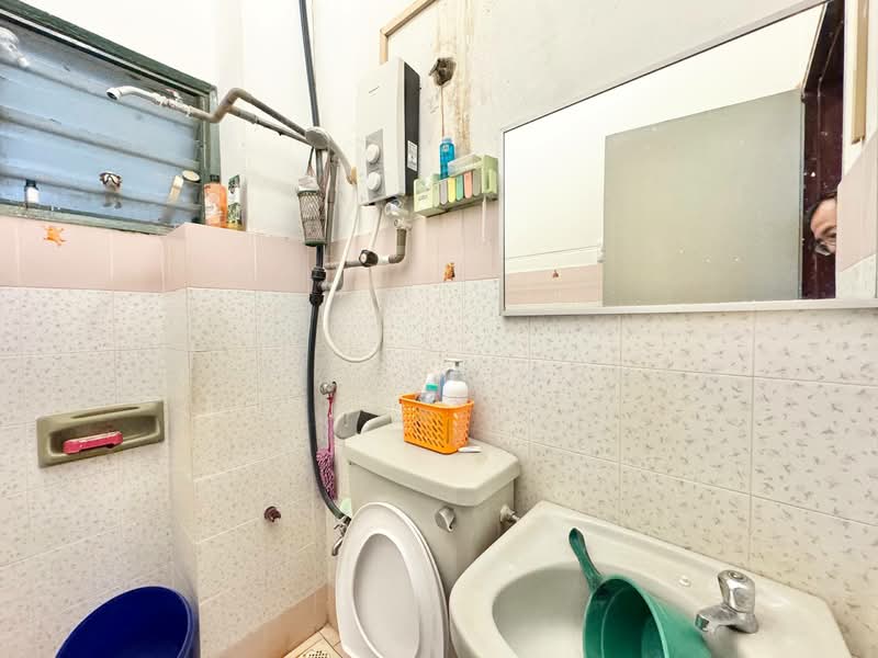 Rumah Teres 2 Tingkat untuk Dijual di Desa Melawati (Setapak) - Thoriq Suparman - Bathroom - PropertyGuru.com.my