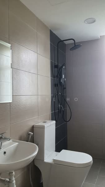 Servis Apartment untuk Disewa di MIRAI Residences - Pearl Ho - Bathroom - PropertyGuru.com.my