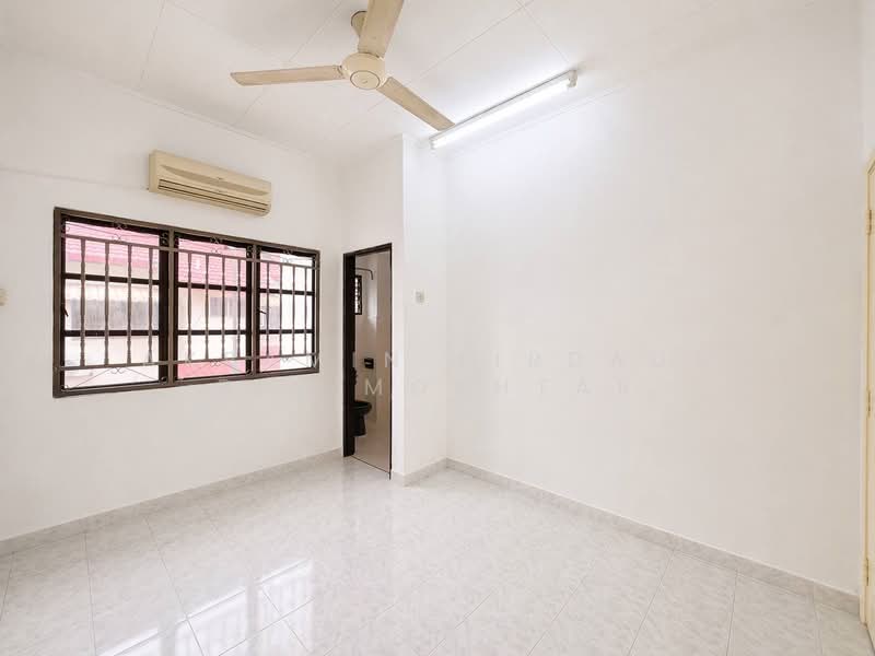 2-storey Terraced House for Sale in Taman Desaria (Petaling Jaya) - Akramin Firdaus Bin Mokhtar - PropertyGuru.com.my