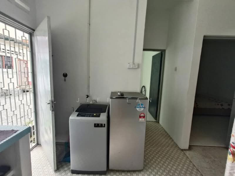 1-storey Terraced House for Rent in Taman Canning (Ipoh) - Jeff Tan - Interior - PropertyGuru.com.my