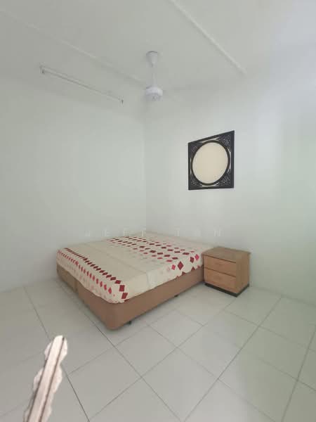1-storey Terraced House for Rent in Taman Canning (Ipoh) - Jeff Tan - Bedroom - PropertyGuru.com.my