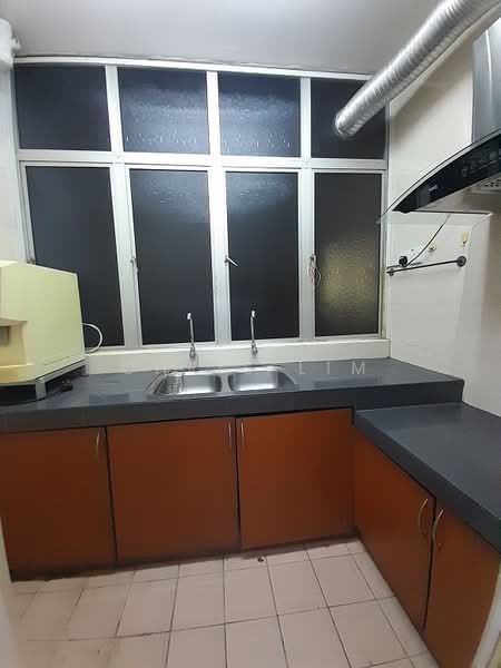 Kondominium untuk Dijual di Amadesa Resort Condominium - Chris Lim - Kitchen - PropertyGuru.com.my