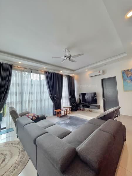 Bungalow for Sale in Shah Alam (Selangor) - Dinie Akmal - Living Room - PropertyGuru.com.my