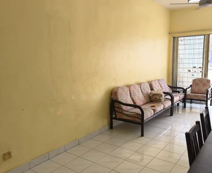 Pangsapuri untuk Dijual di Suria Kipark Damansara - Ron Yap - Living Room - PropertyGuru.com.my