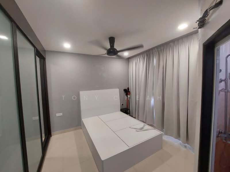 Pangsapuri untuk Dijual di Asia Heights - Tony Cheah - Bedroom - PropertyGuru.com.my