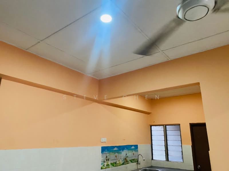 Apartment for Sale at Pangsapuri Perdana Villa - Steve Chen - Kitchen - PropertyGuru.com.my