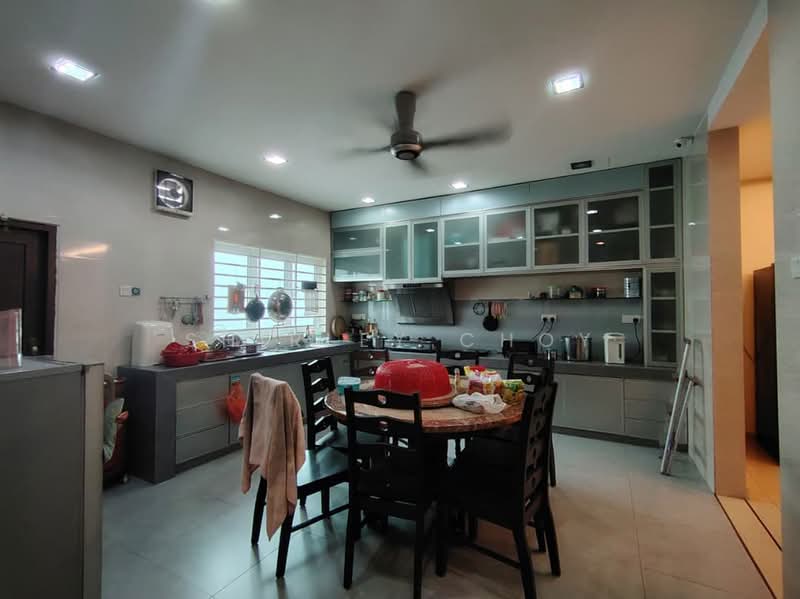 1.5-storey Terraced House for Sale in Taman Midah (Cheras) - Shirley Choy - Kitchen - PropertyGuru.com.my