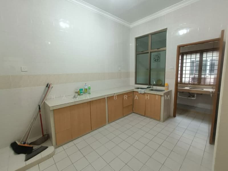 2-storey Terraced House for Sale in Nilai (Negeri Sembilan) - Hawa Ibrahim - Kitchen - PropertyGuru.com.my