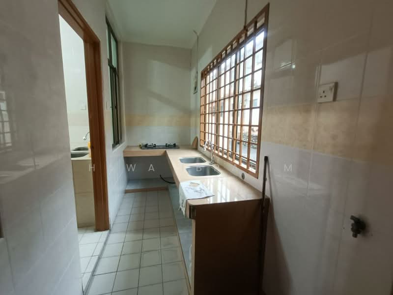 2-storey Terraced House for Sale in Nilai (Negeri Sembilan) - Hawa Ibrahim - Kitchen - PropertyGuru.com.my