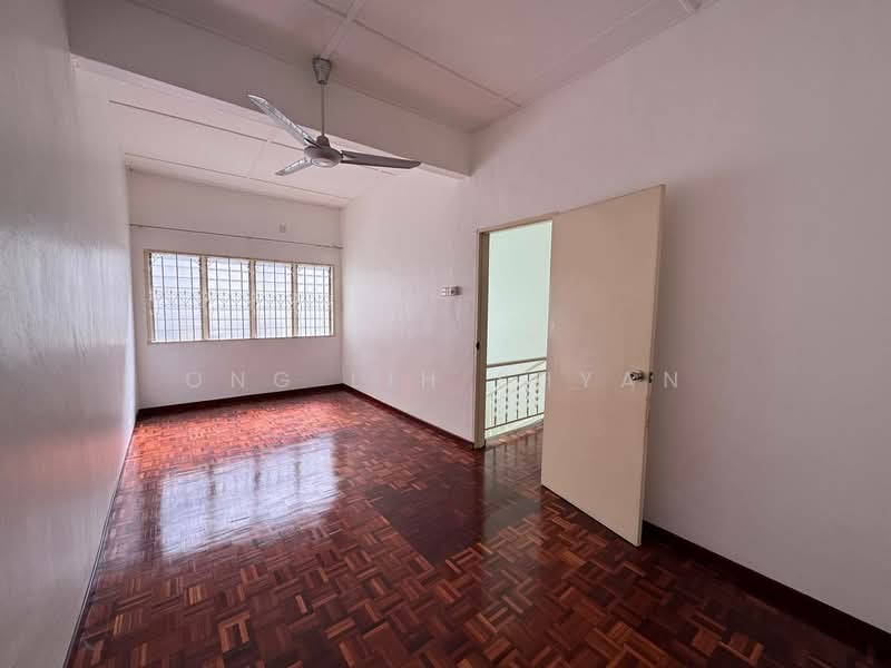 Semi-Detached House for Sale in Taman Nong Chik (Johor Bahru) - Ong Lih Shyan - Interior - PropertyGuru.com.my