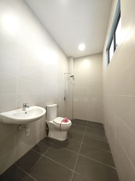 3-storey Terraced House for Sale in Batu Caves (Selangor) - Nick Woo - Bathroom - PropertyGuru.com.my