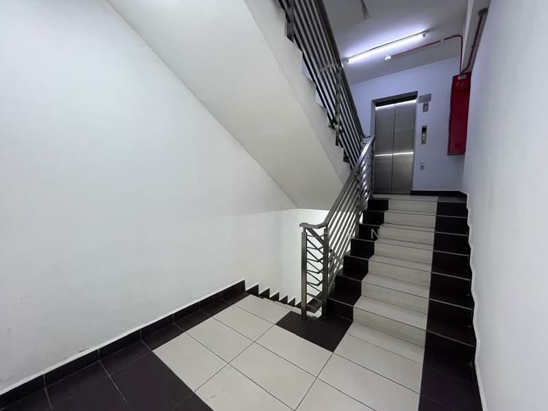 Shop / Office for Sale in Taman Mastiara (Jalan Ipoh) - Kevin Chen - Corridor - PropertyGuru.com.my