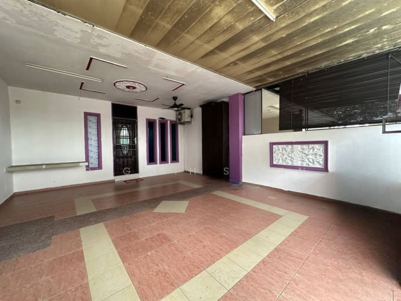 2-storey Terraced House for Sale in Taman Mutiara Rini (Skudai) - Ong Lih Shyan - Entrance - PropertyGuru.com.my