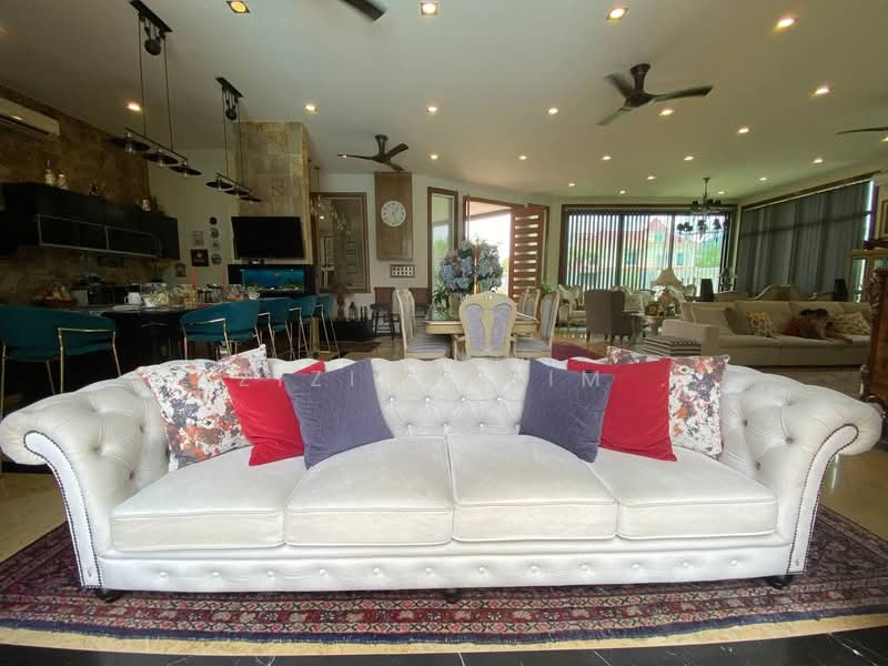 Rumah Banglo untuk Dijual di Seremban (Negeri Sembilan) - Azizirrahim . - Living Room - PropertyGuru.com.my