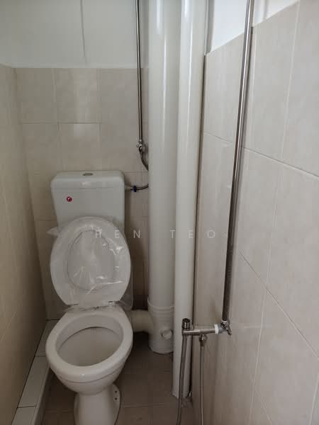Pangsapuri untuk Disewa di Desa Indah Block 33 - Pen Teo - PropertyGuru.com.my