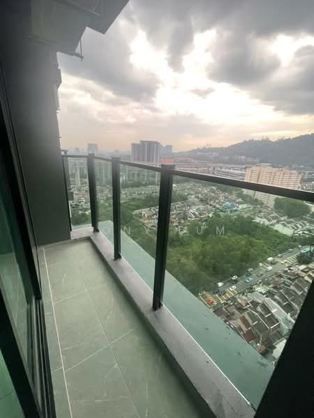 Servis Apartment untuk Disewa di Majestic Maxim - Cony Lum - Balcony - PropertyGuru.com.my