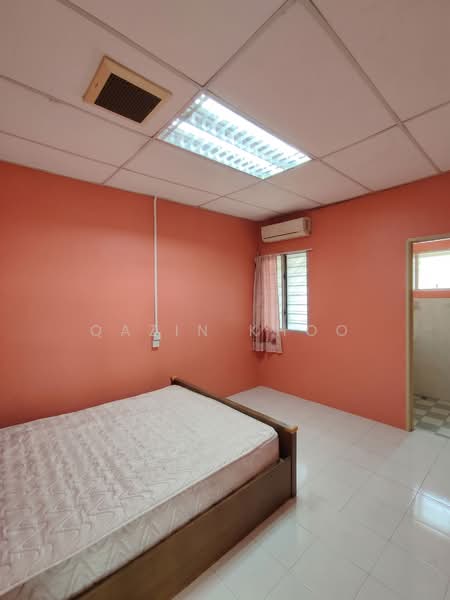 2.5-storey Terraced House for Sale in Gunung Rapat (Ipoh) - Qazin Khoo - Bedroom - PropertyGuru.com.my