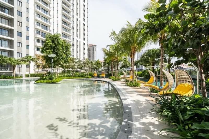 Servis Apartment untuk Disewa di The Tamarind - Patrick . - Pool - PropertyGuru.com.my