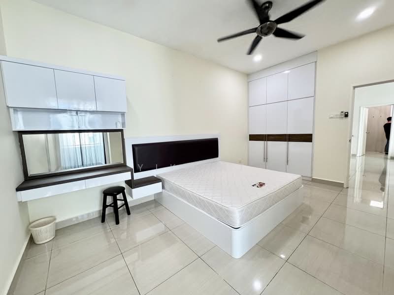 For Sale - Tun Aminah Tuns Aminahs